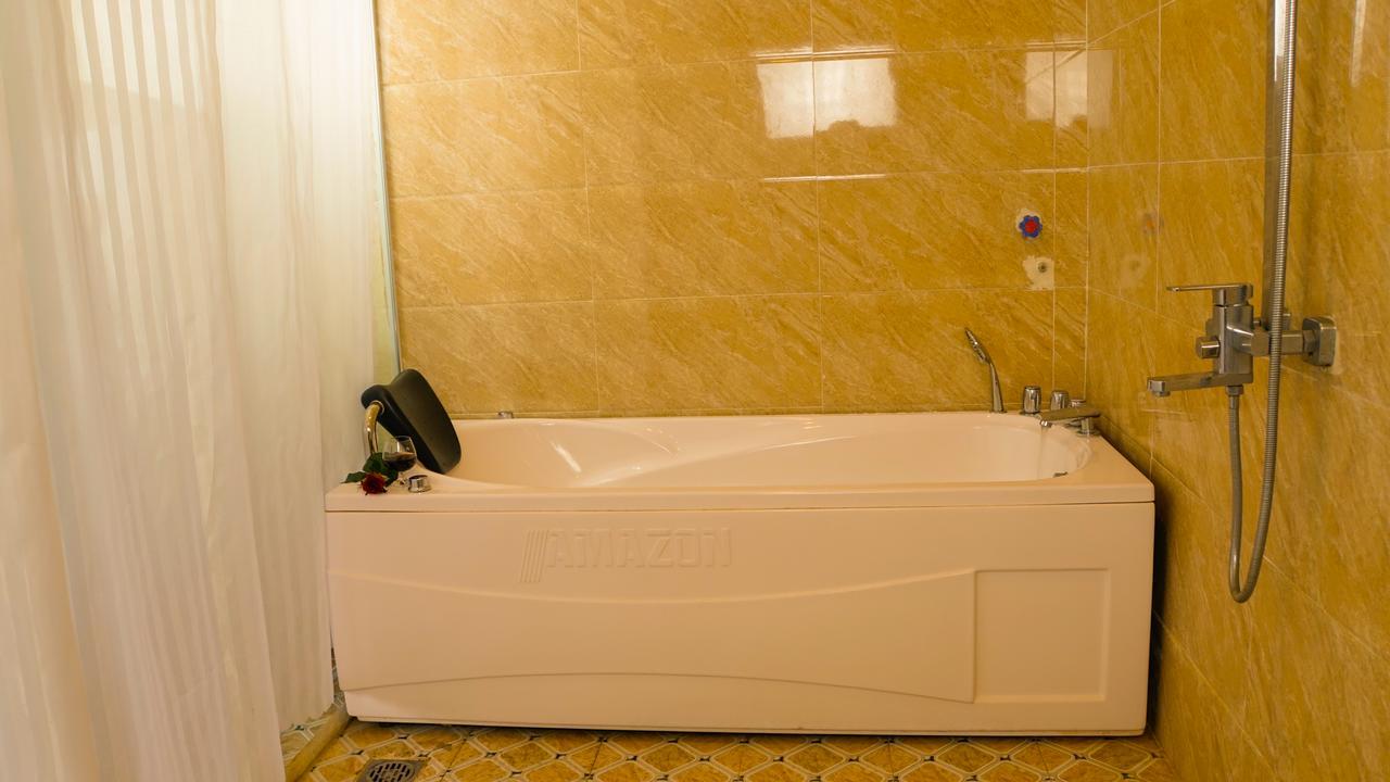 Family Hotel Soc Son Noi Bai Eksteriør billede